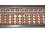 算盤の洗浄(修理前)